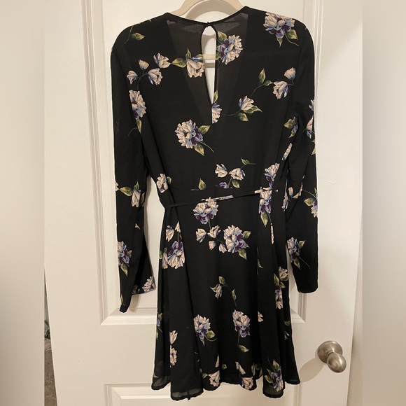 Blue Floral Black Wrap Dress Size Medium - Picture 3 of 6